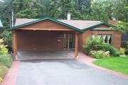 Large 4 bedroom house in Uplands,  Nanaimo
